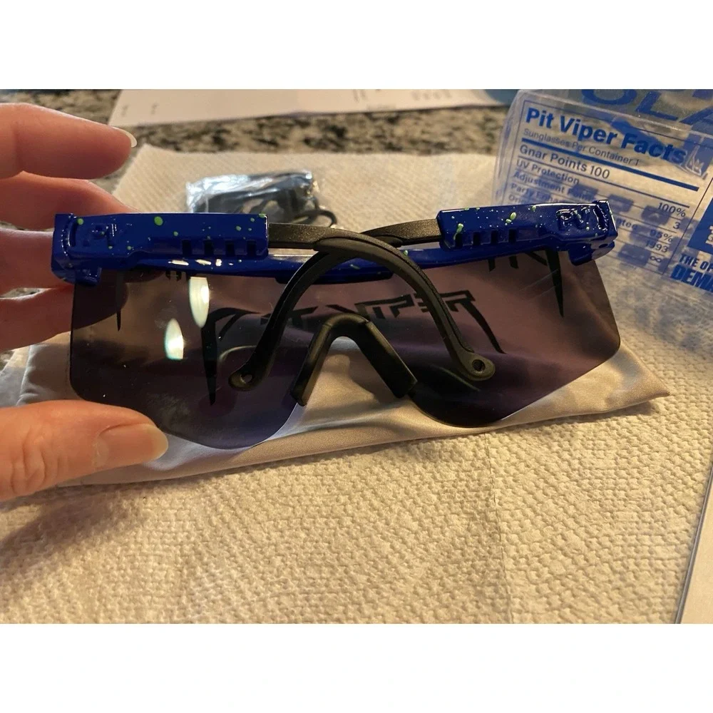 Authentic Pit Viper The Leonardo Polarized Sunglasses, New With Case